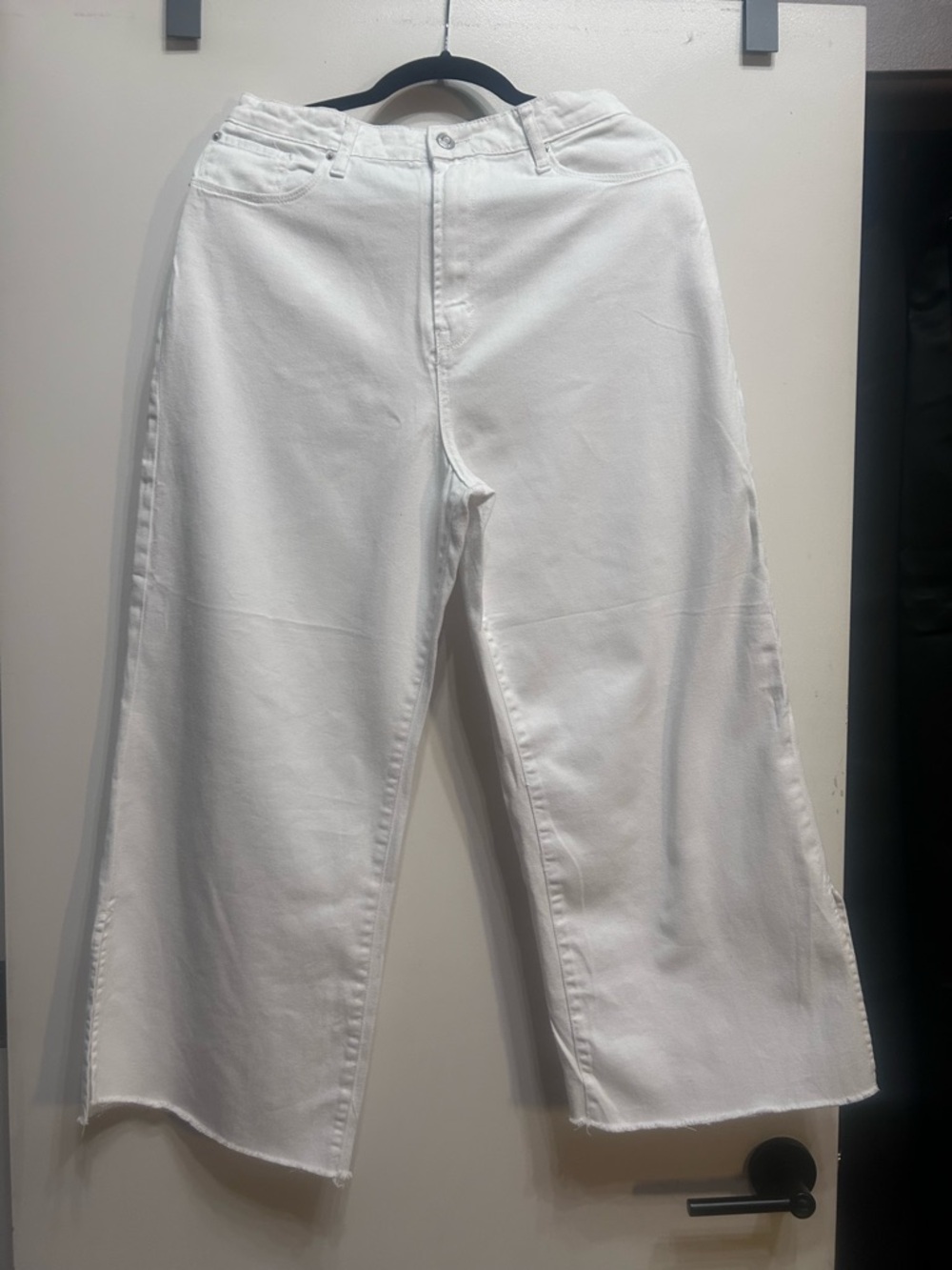 Kensie White Wide-Leg Cropped Jeans